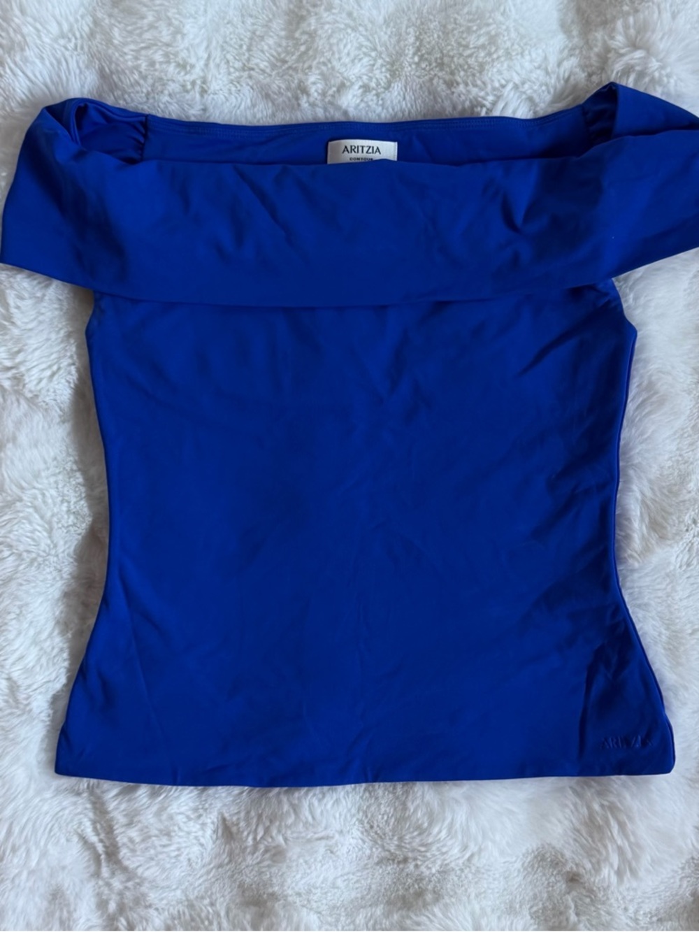 Aritzia ORIGINAL CONTOUR RAVISH TOP
ABLAZE BLUE, Size: M